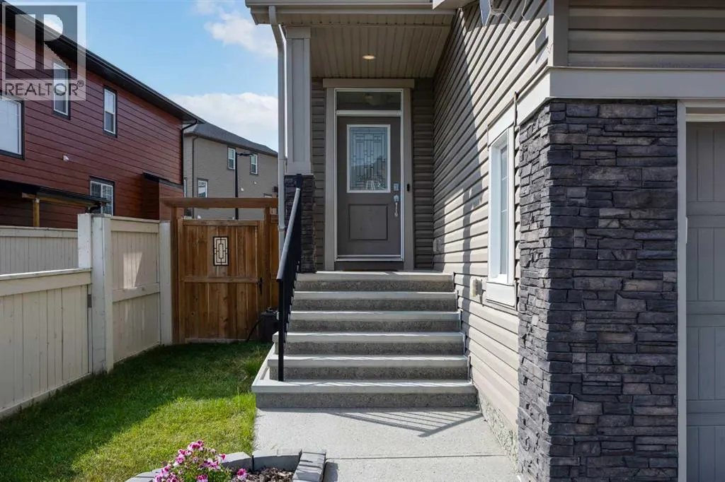 199 Evansglen Circle NW