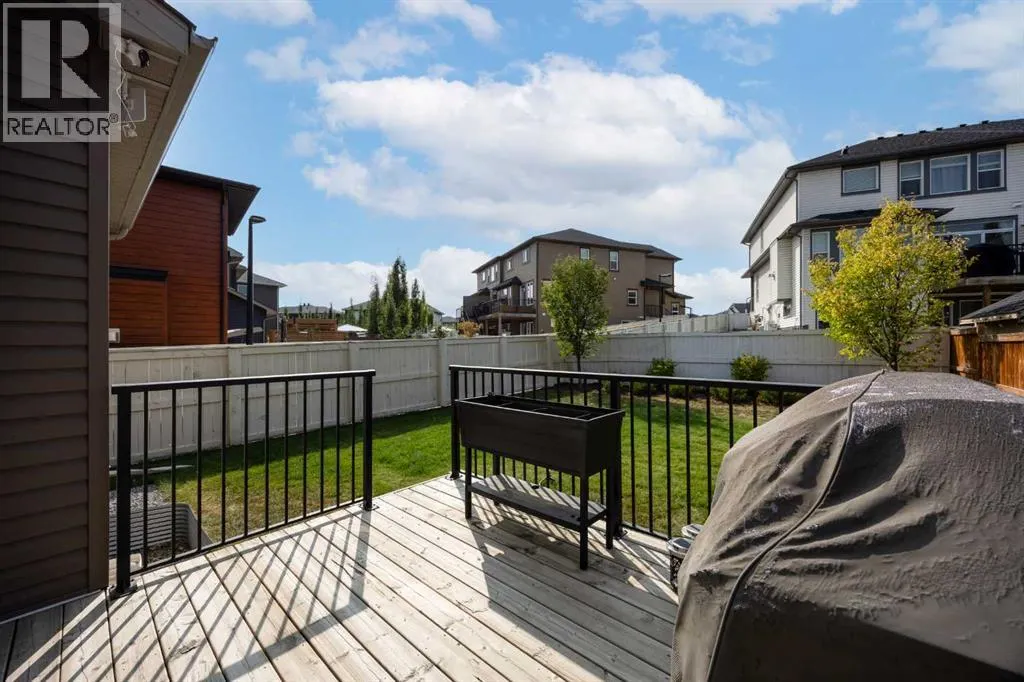 199 Evansglen Circle NW