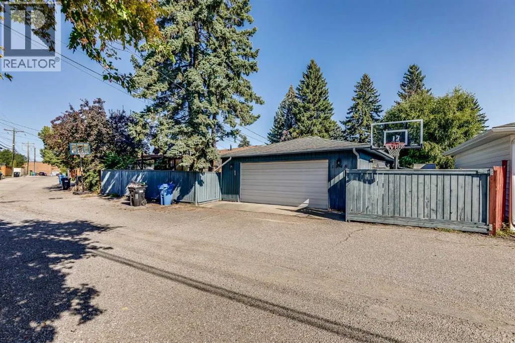 1548 Lake Twintree Way SE