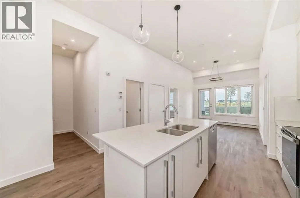 2425, 60 Skyview Ranch Road NE