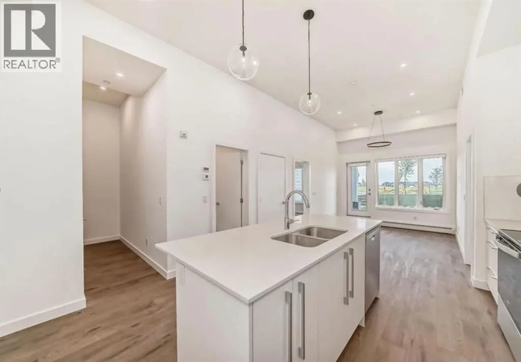 2425, 60 Skyview Ranch Road NE