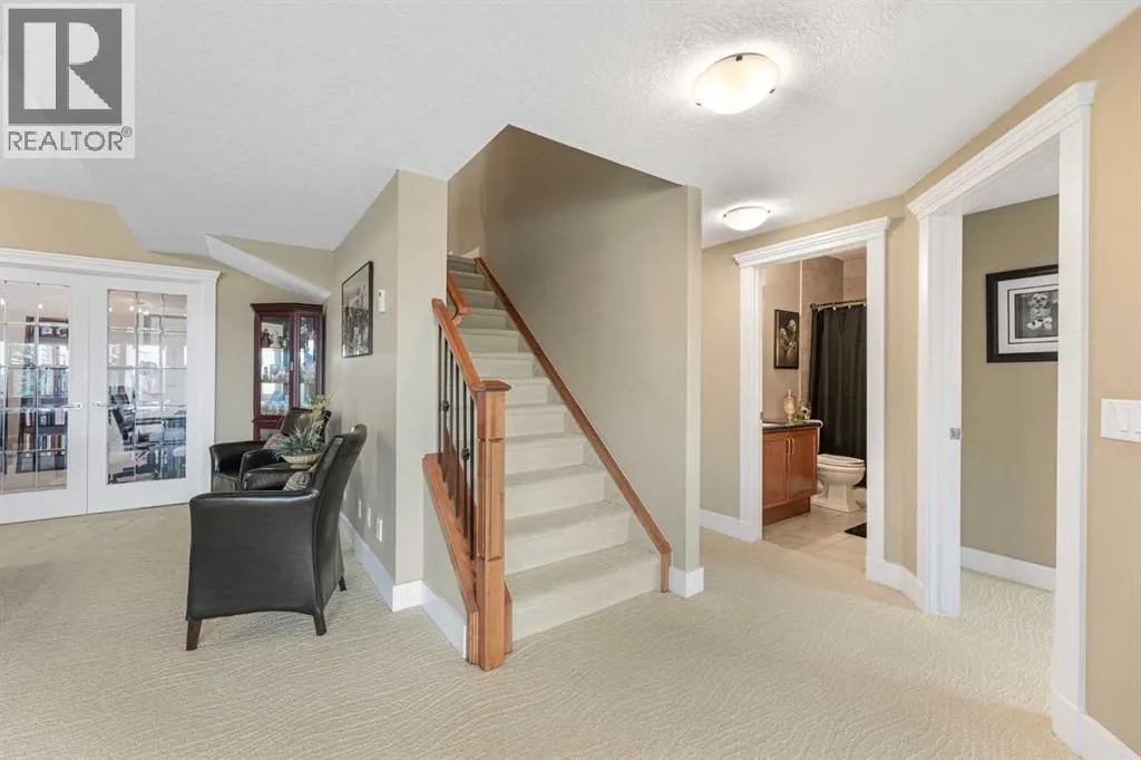 533 Rocky Vista Gardens NW