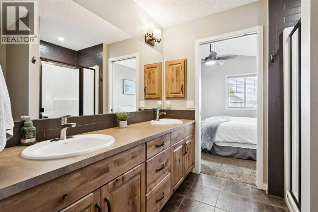234 River Heights Green