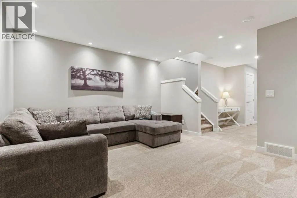 280 Chinook Gate Park SW