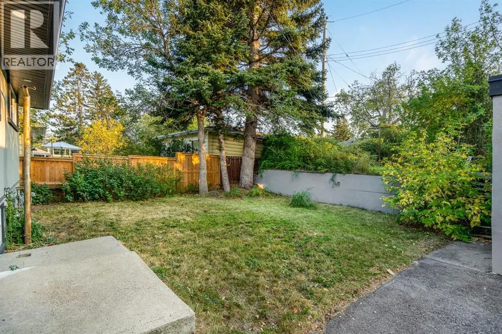 135 Thorncrest Road NW