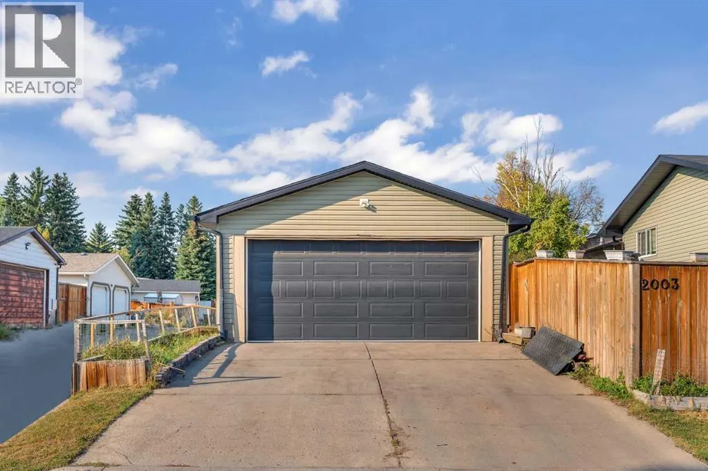 2003 Pinepoint Road NE