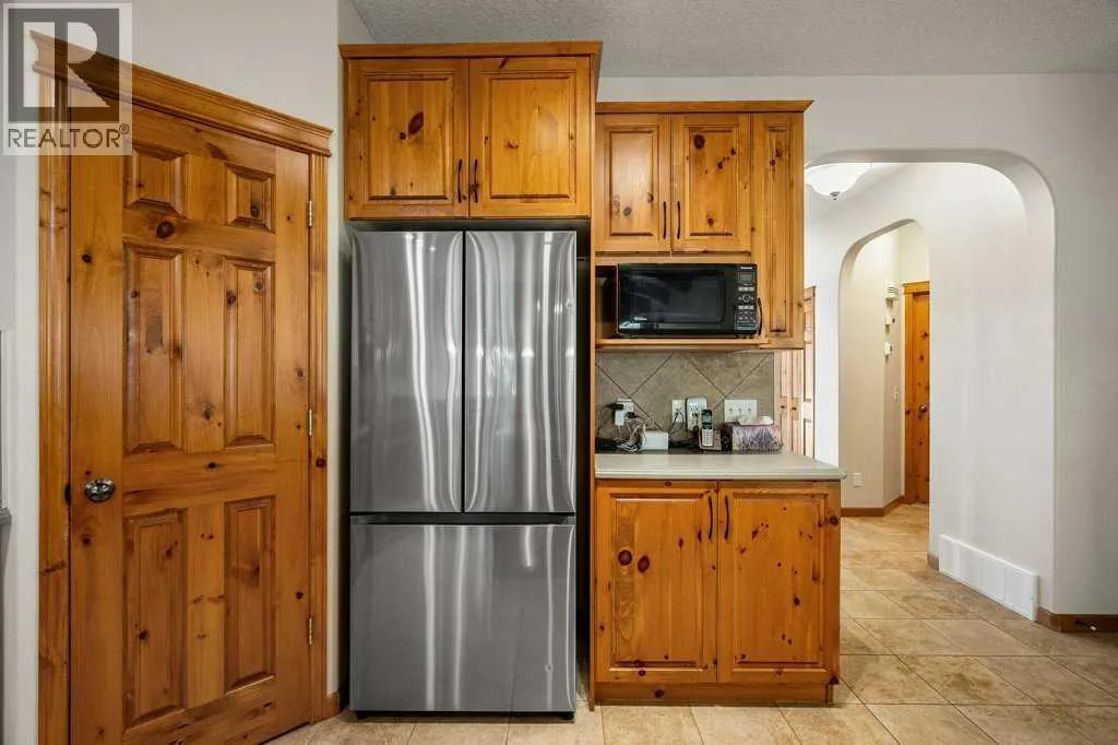 136 Cranwell Crescent SE