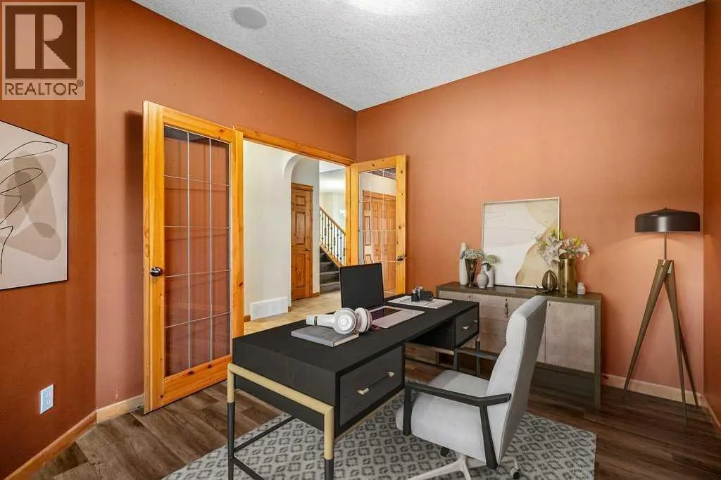 136 Cranwell Crescent SE