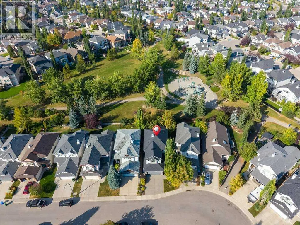 136 Cranwell Crescent SE