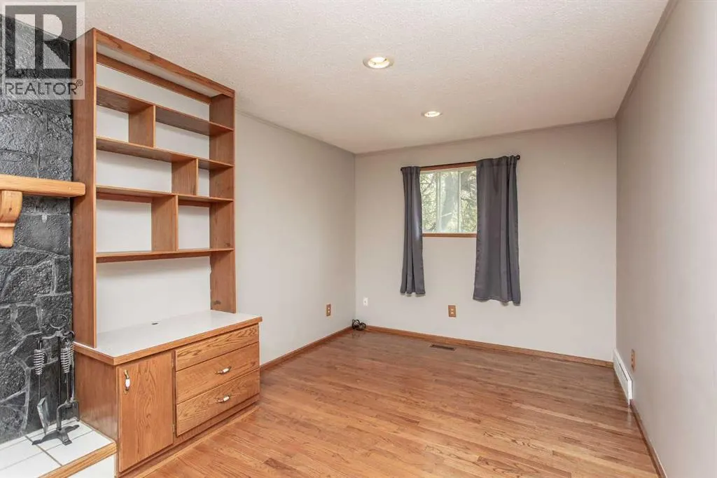 132, 28128 Township Road 412 Township