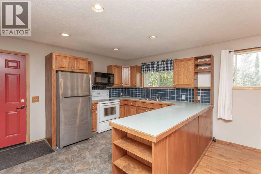 132, 28128 Township Road 412 Township