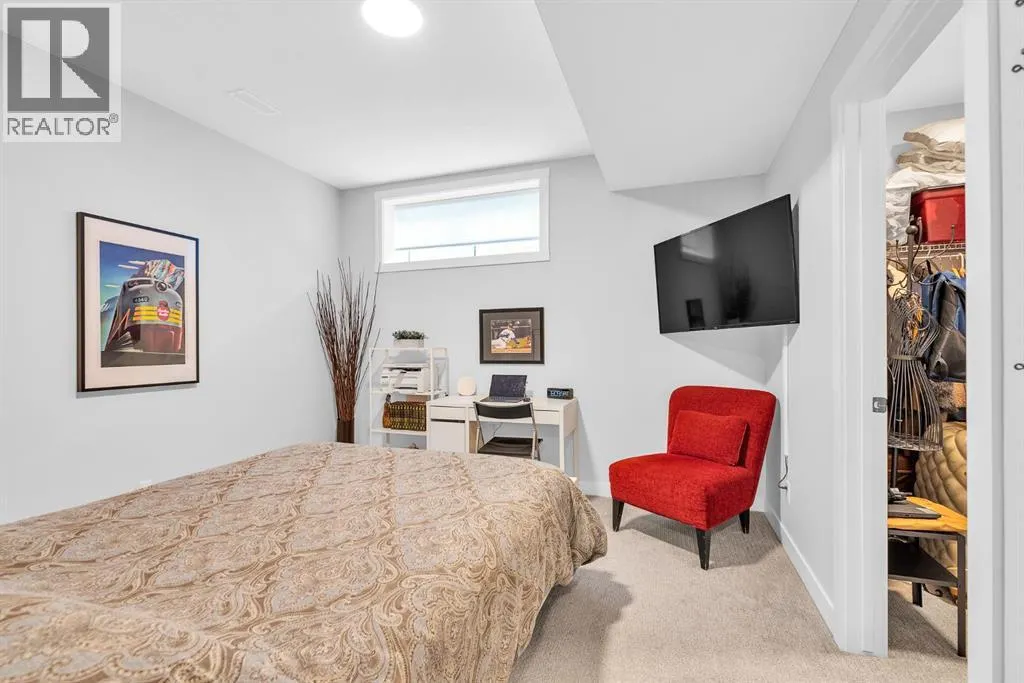 32 Legacy Reach Crescent SE