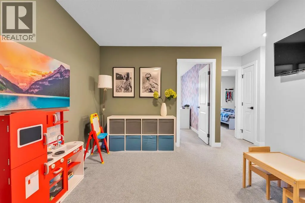 32 Legacy Reach Crescent SE