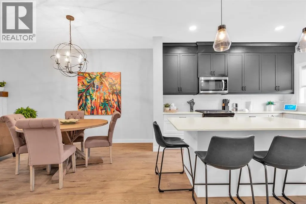 32 Legacy Reach Crescent SE