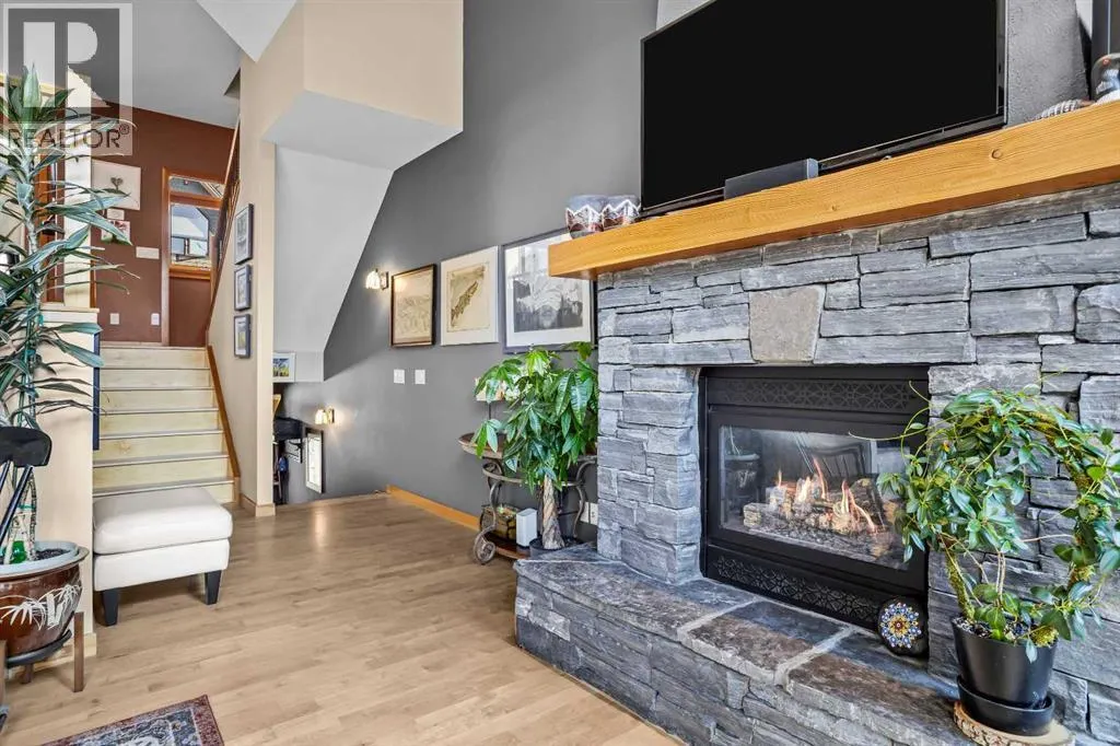 27, 137 Wapiti Close