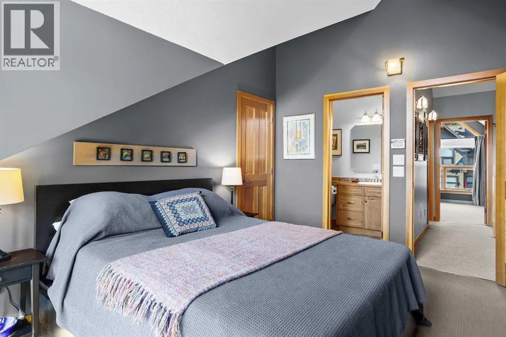 27, 137 Wapiti Close