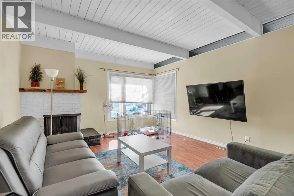 28 Hilton Avenue NW
