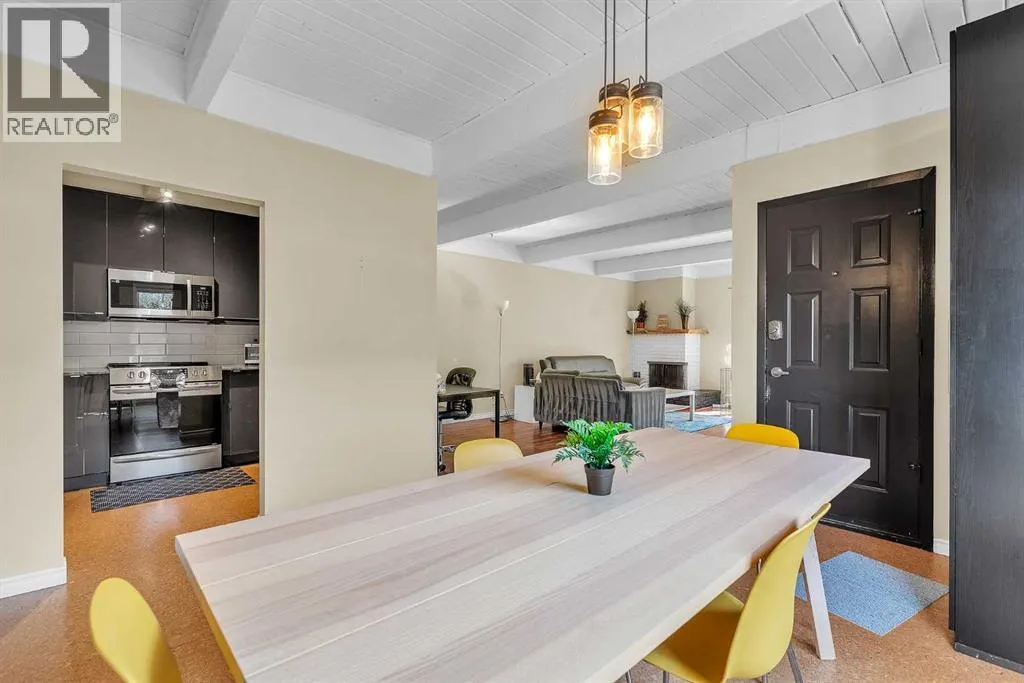 28 Hilton Avenue NW