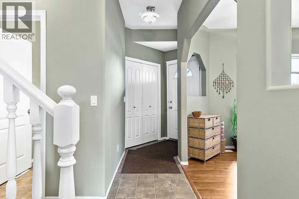 83 Crystalridge Close