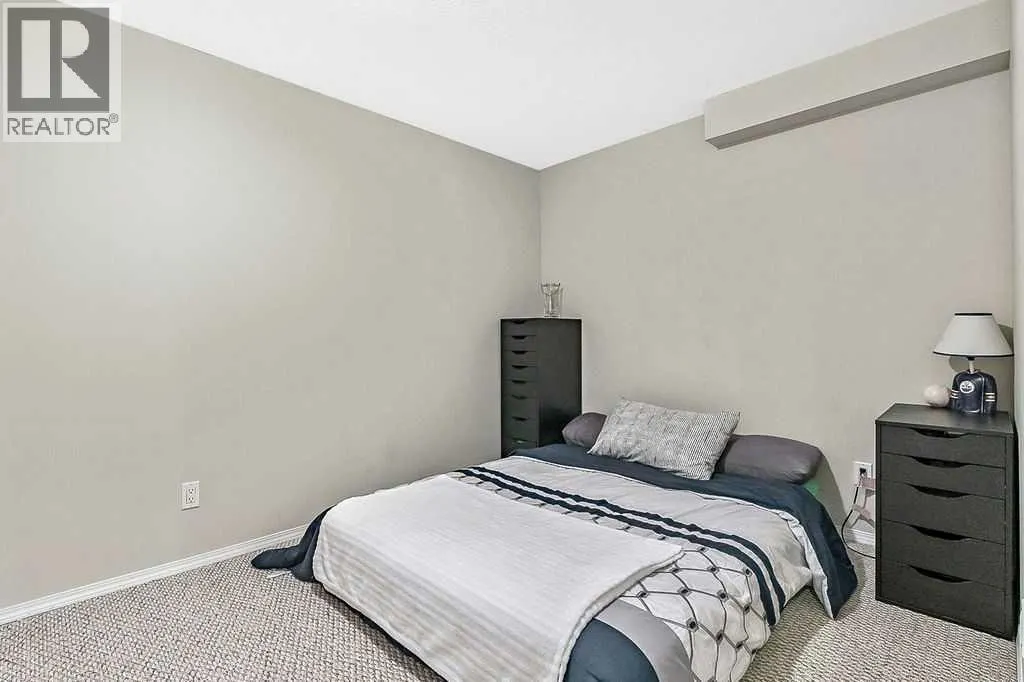 83 Crystalridge Close