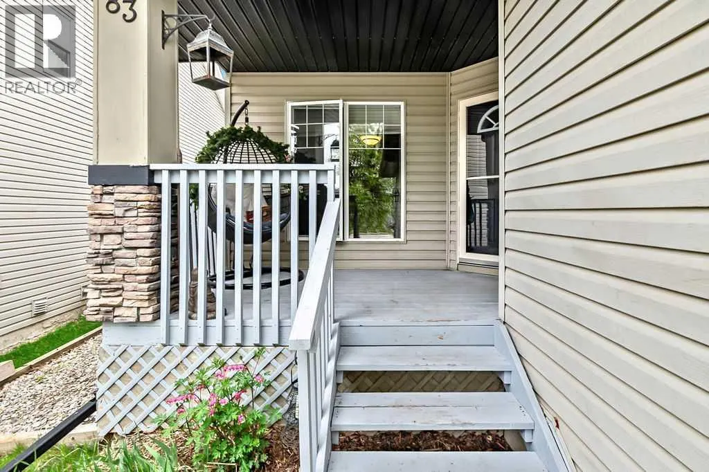 83 Crystalridge Close