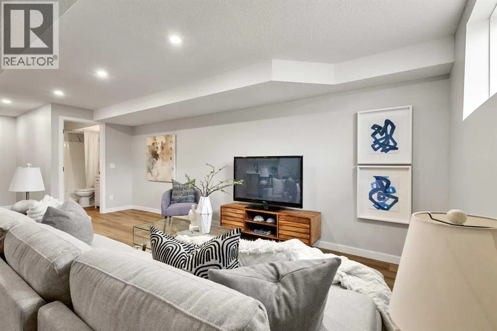 13 Appleside Close SE