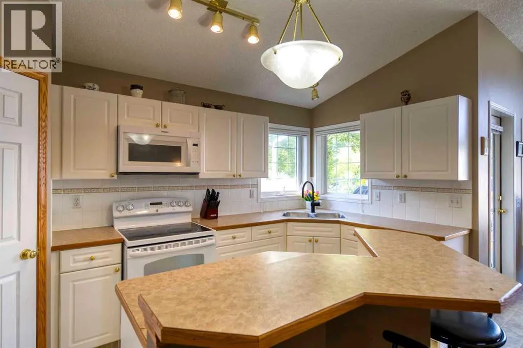 161 West Lakeview Drive