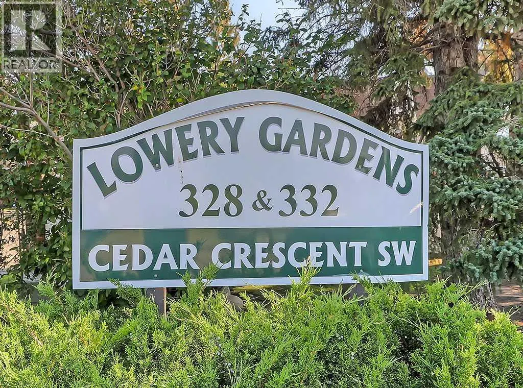 302, 332 Cedar Crescent SW