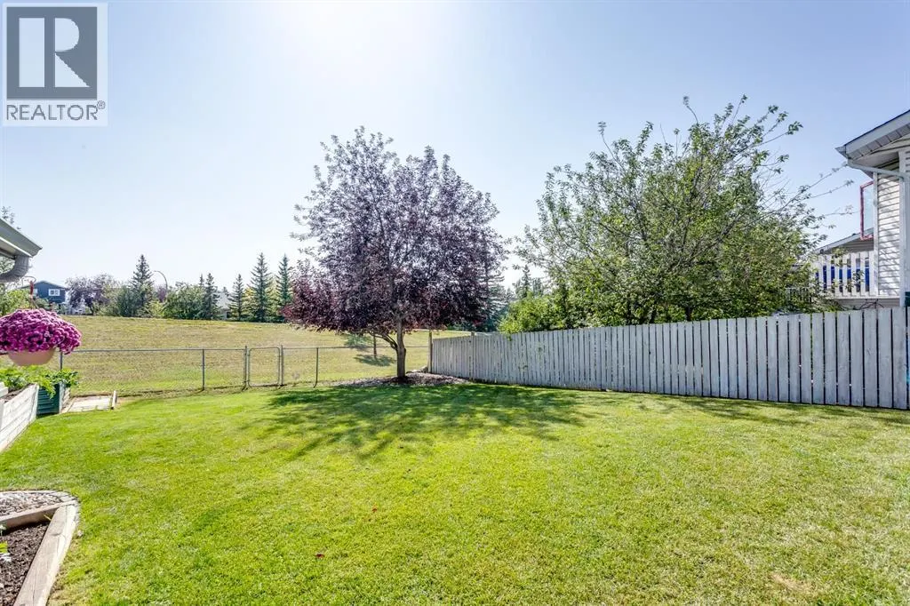 126 Elizabeth Way SE