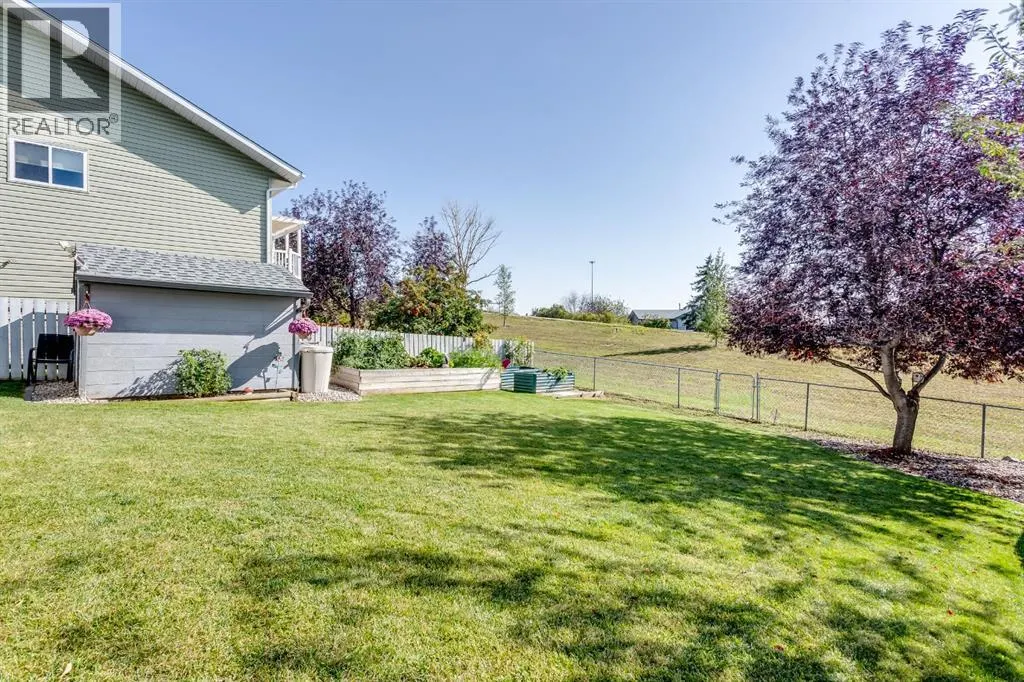 126 Elizabeth Way SE