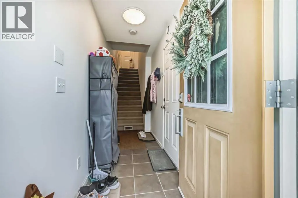 2010, 125 Panatella Way NW