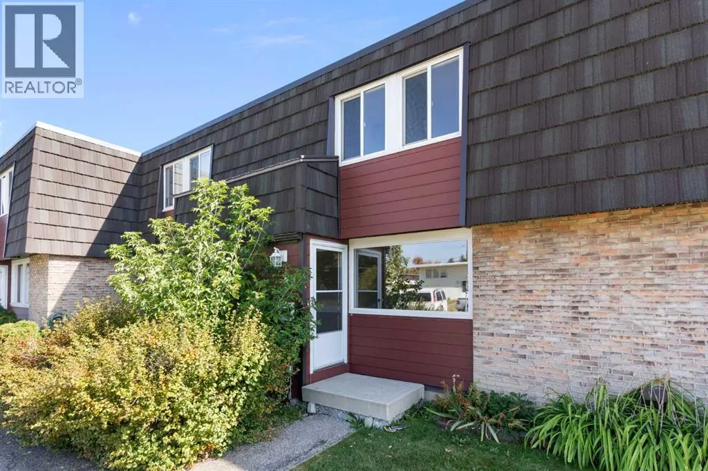 32, 80 Galbraith Drive SW