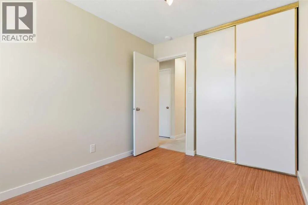 32, 80 Galbraith Drive SW