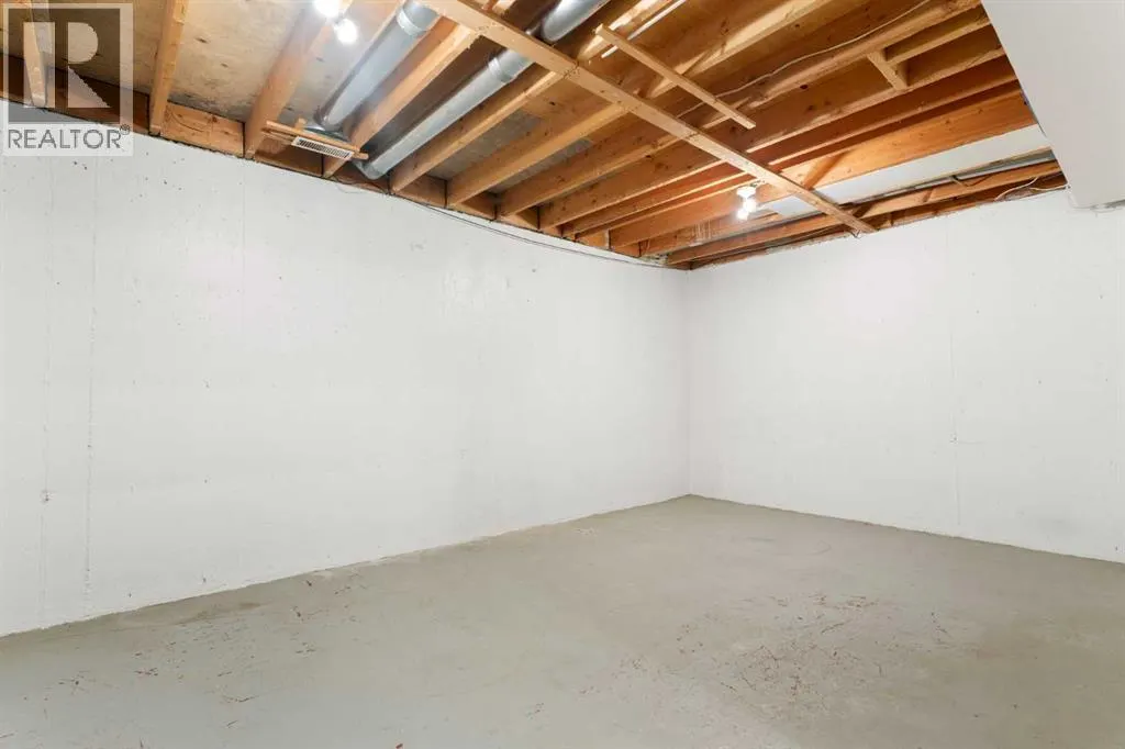 32, 80 Galbraith Drive SW