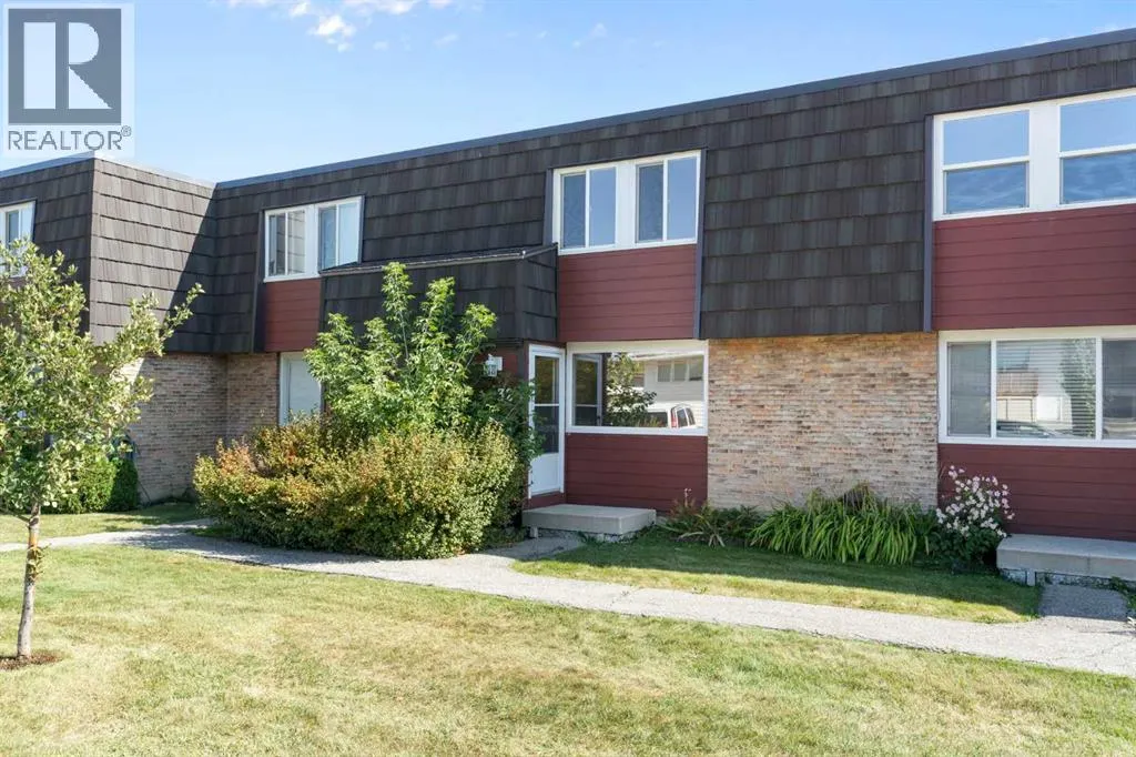 32, 80 Galbraith Drive SW