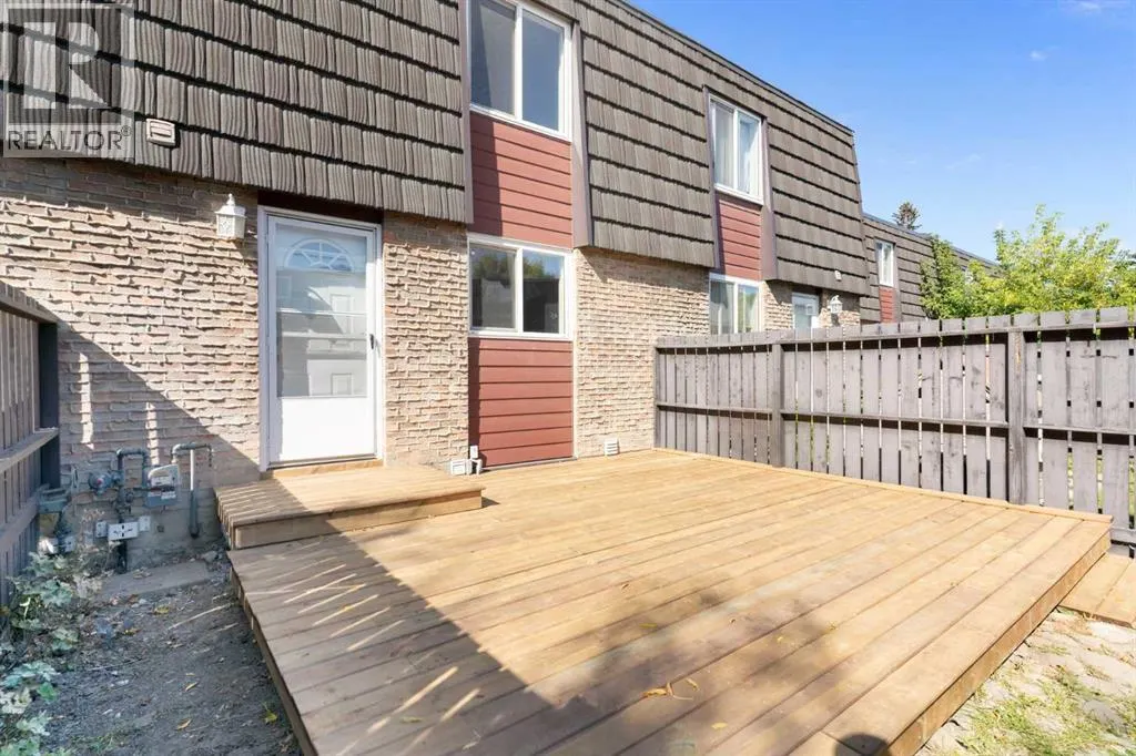 32, 80 Galbraith Drive SW