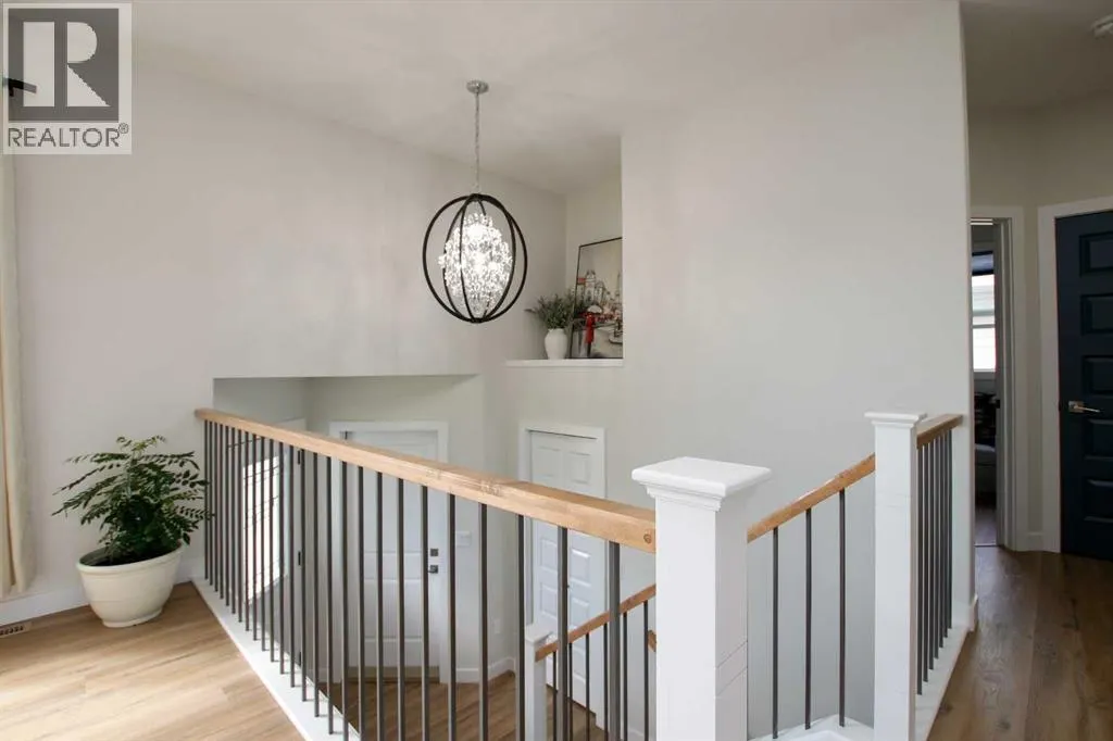 7 Thayer Close