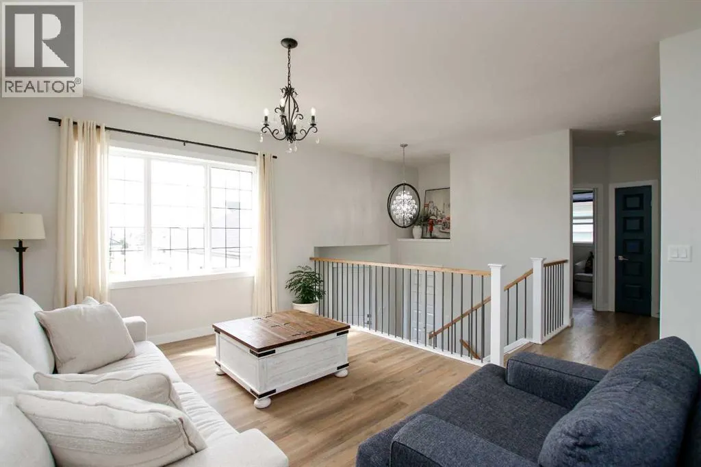 7 Thayer Close