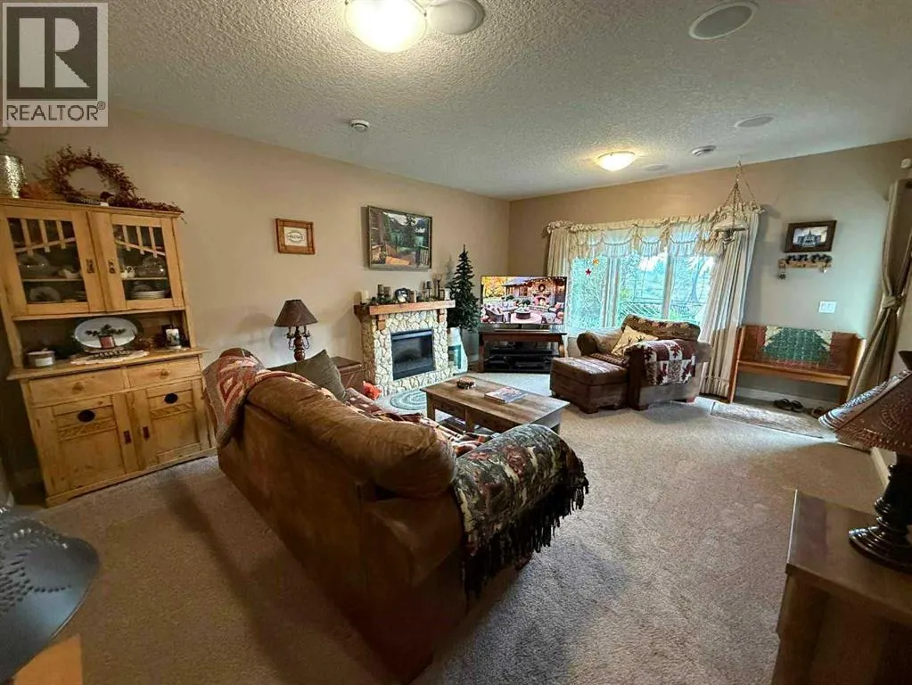 121 Heritage Hill