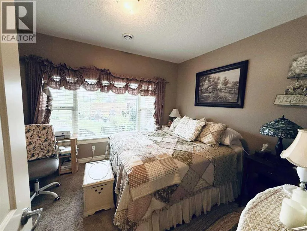 121 Heritage Hill