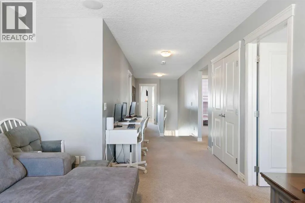 121 Heritage Hill