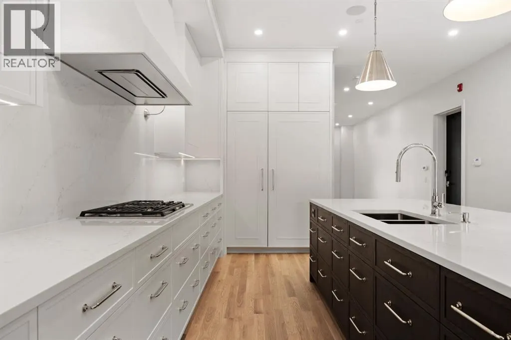 B, 4120 1A Street SW