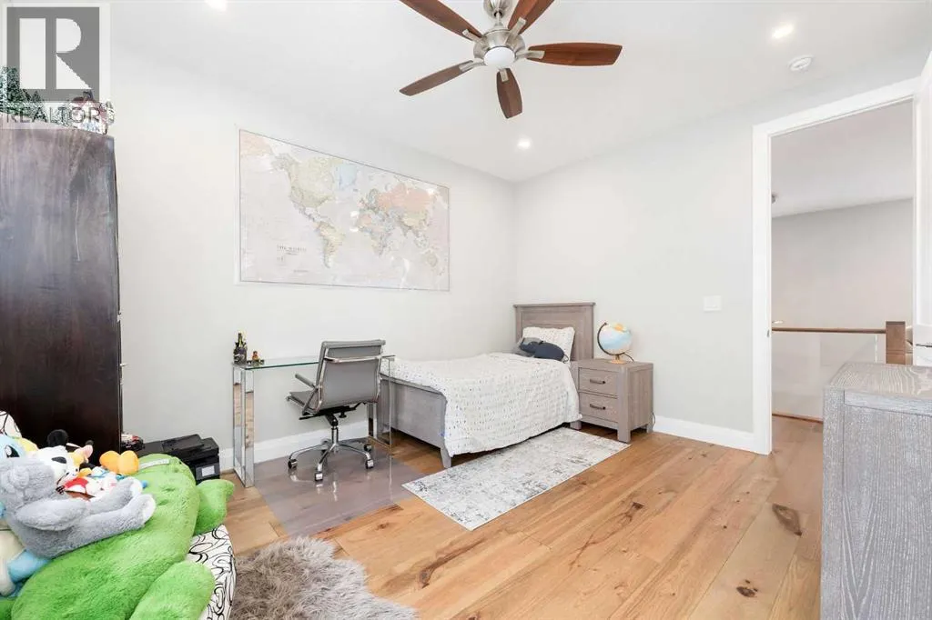 128 Hampstead Mews NW