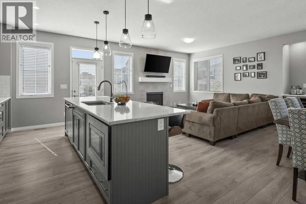 62 Carrington Manor NW