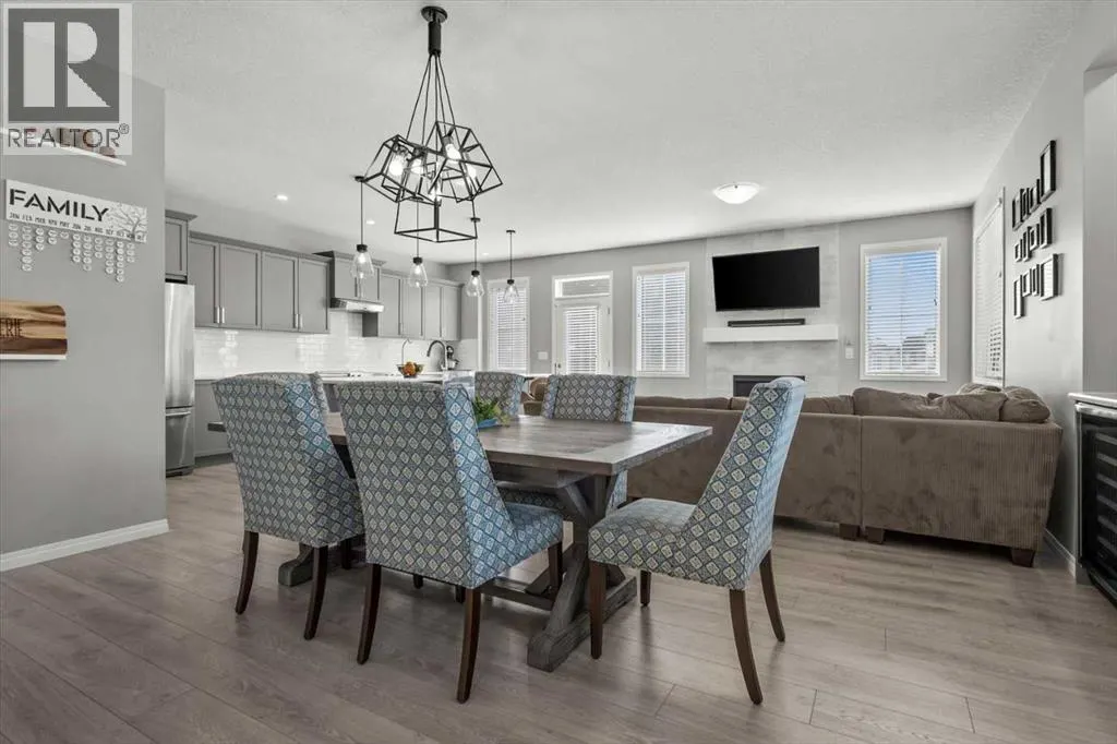 62 Carrington Manor NW