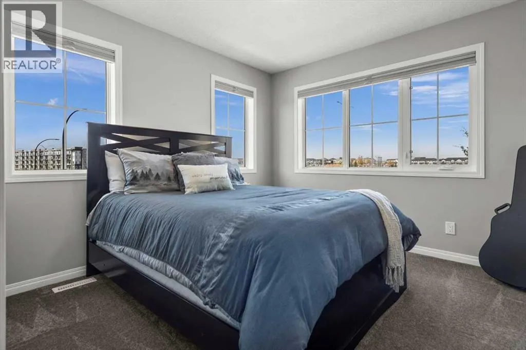 62 Carrington Manor NW