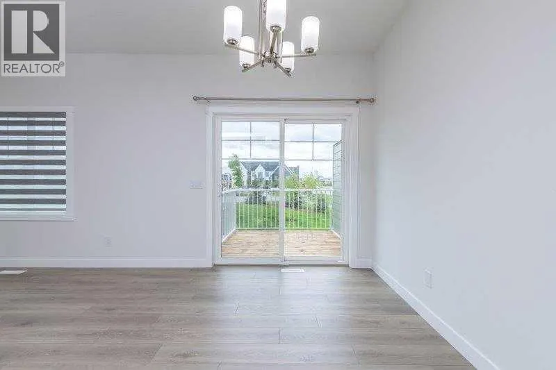 33 Walcrest Lane SE