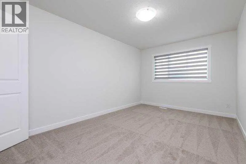 33 Walcrest Lane SE
