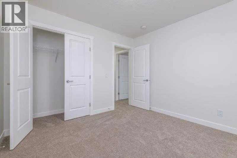 33 Walcrest Lane SE