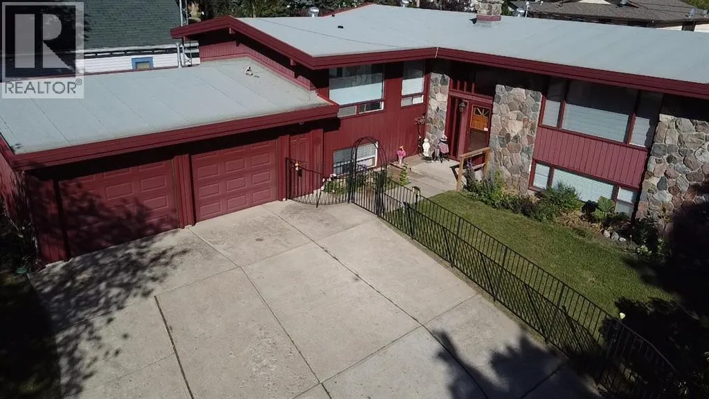 220 3 Street S